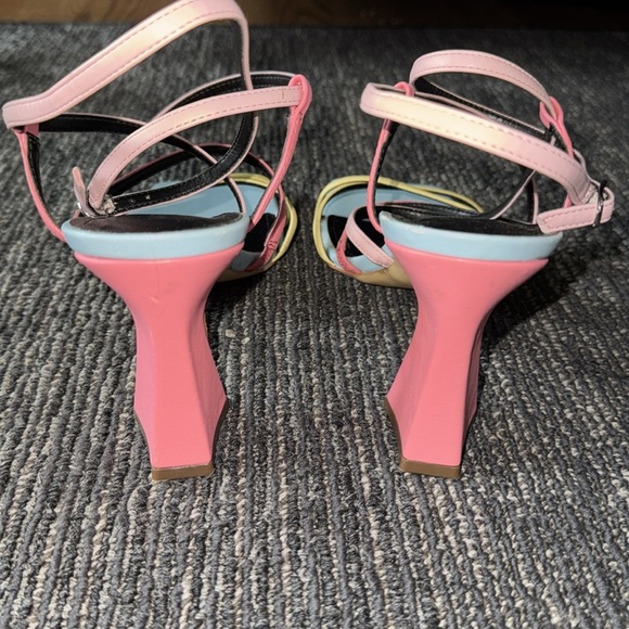 Marc Fisher Measel Strappy Square Toe Heels Size 9 - Picture 4 of 8